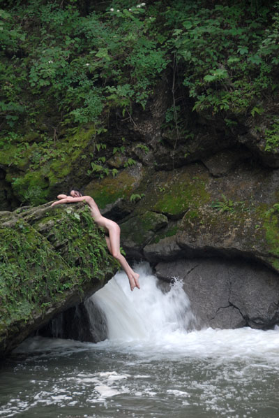 Nudes In Water 83